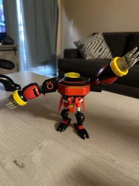 Jakks Pacific Sonic the Hedgehog E-123 Omega 4-Inch Action Figure